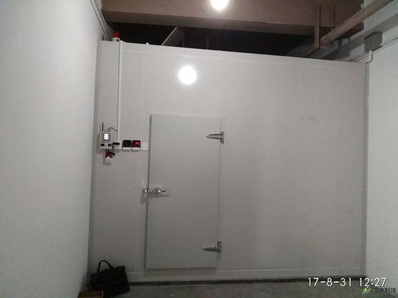 上海嘉洲實業-小型醫藥冷庫工程案例(圖2) 上海嘉洲實業-小型醫藥冷庫工程案例(圖2)