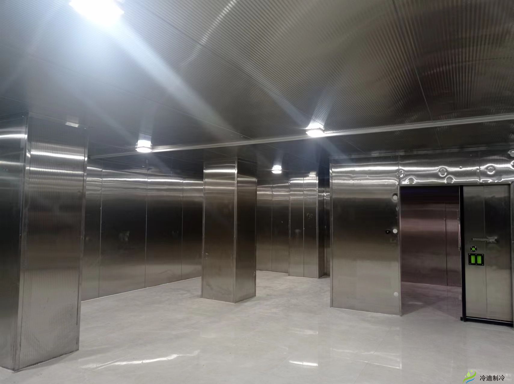 冷庫(kù).jpg 冷庫(kù).jpg